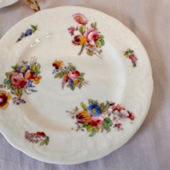 Vintage Coalport Sevres Floral Embossed Side Plates – England Porcelain with Vib - Picture 4 of 5